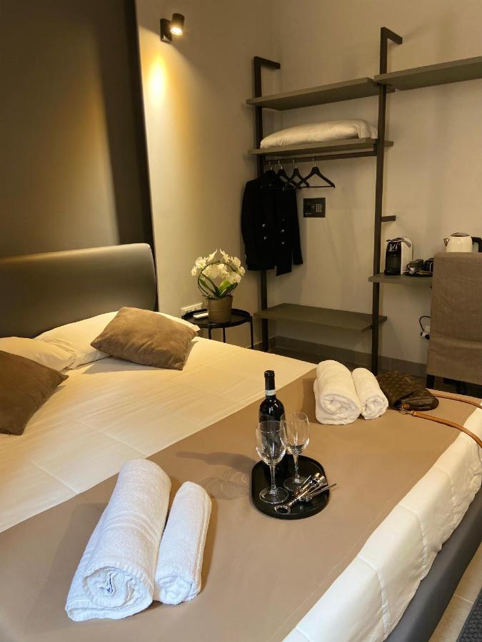 Soha Piazza Di Spagna Boutique Рим Екстер'єр фото