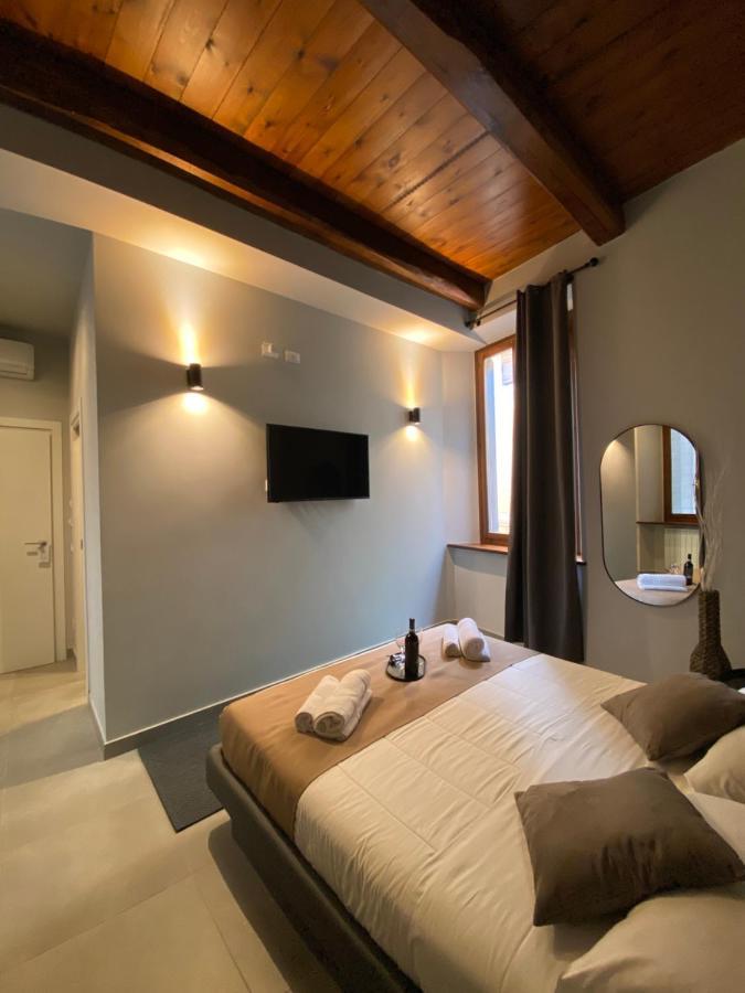 Soha Piazza Di Spagna Boutique Рим Екстер'єр фото