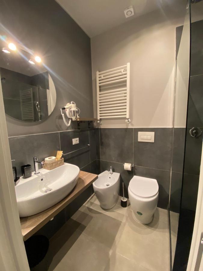 Soha Piazza Di Spagna Boutique Рим Екстер'єр фото